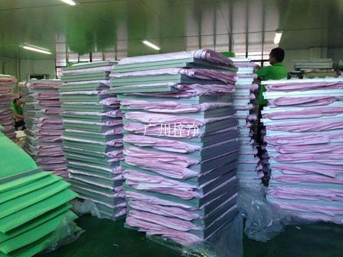 袋式中效過濾器生產(chǎn)車間 袋式中效過濾器生產(chǎn)車間