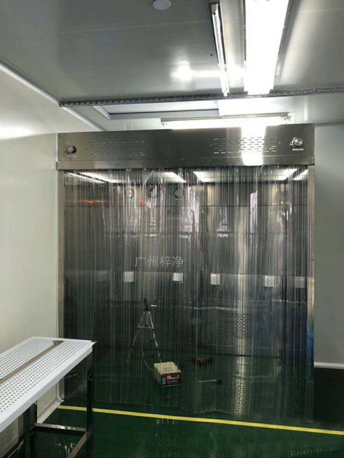 負壓稱量罩在制藥行業中，對藥品成分的精確稱量至關重要。